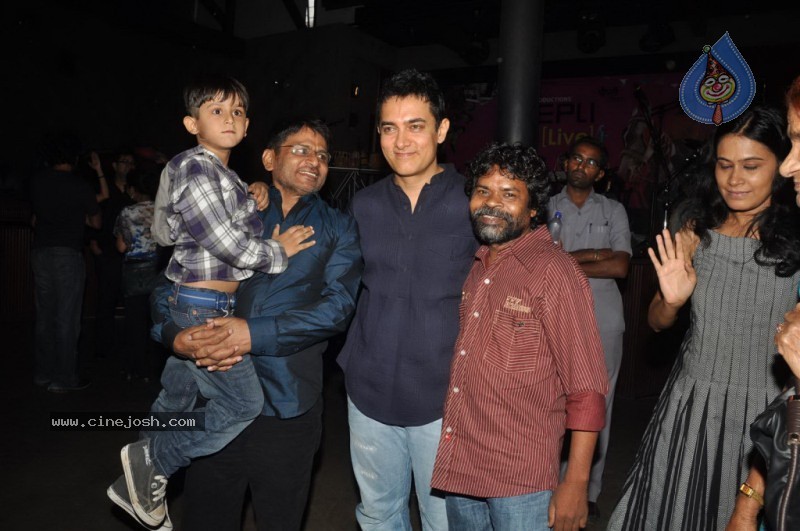 Celebs at Peepli Live play the drum song Performance's Event - 73 / 75 photos