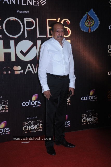 Celebs at Peoples Choice Awards Evening Party - 12 / 42 photos