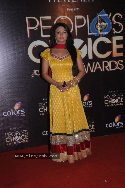 Celebs at Peoples Choice Awards Evening Party - 18 / 42 photos