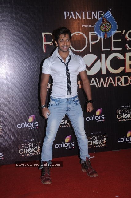 Celebs at Peoples Choice Awards Evening Party - 32 / 42 photos