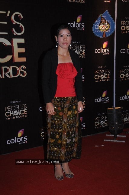 Celebs at Peoples Choice Awards Evening Party - 34 / 42 photos