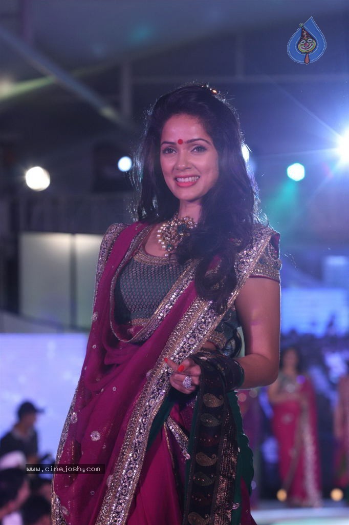 Celebs at Pidilite CPAA Fashion Show - 40 / 85 photos