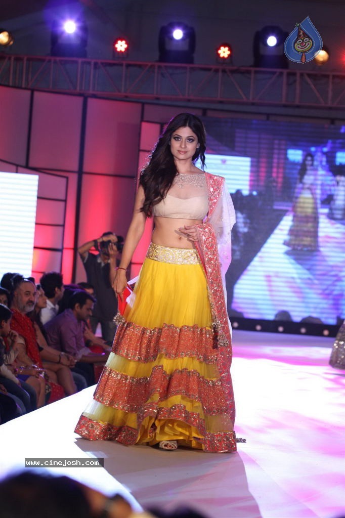 Celebs at Pidilite CPAA Fashion Show - 59 / 85 photos