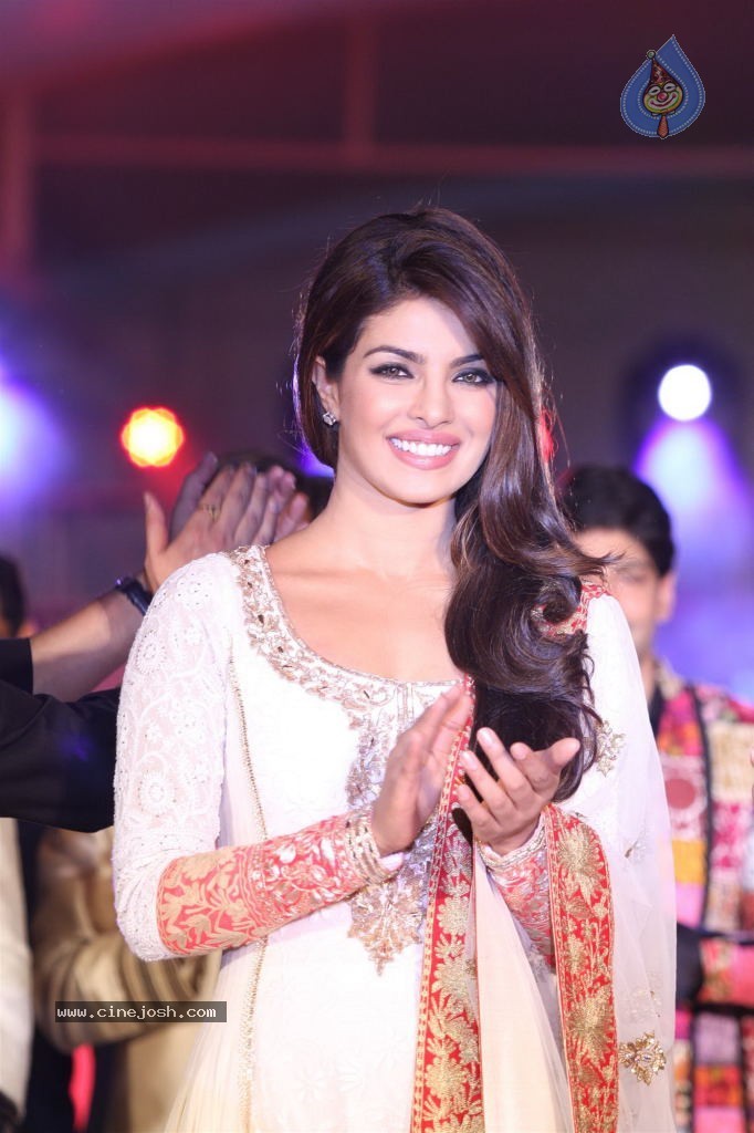 Celebs at Pidilite CPAA Fashion Show - 81 / 85 photos