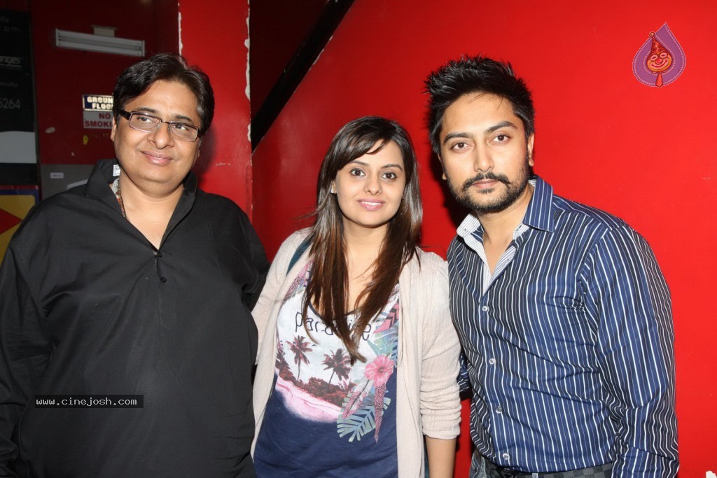 Celebs at Race 2 Special Show - 52 / 86 photos