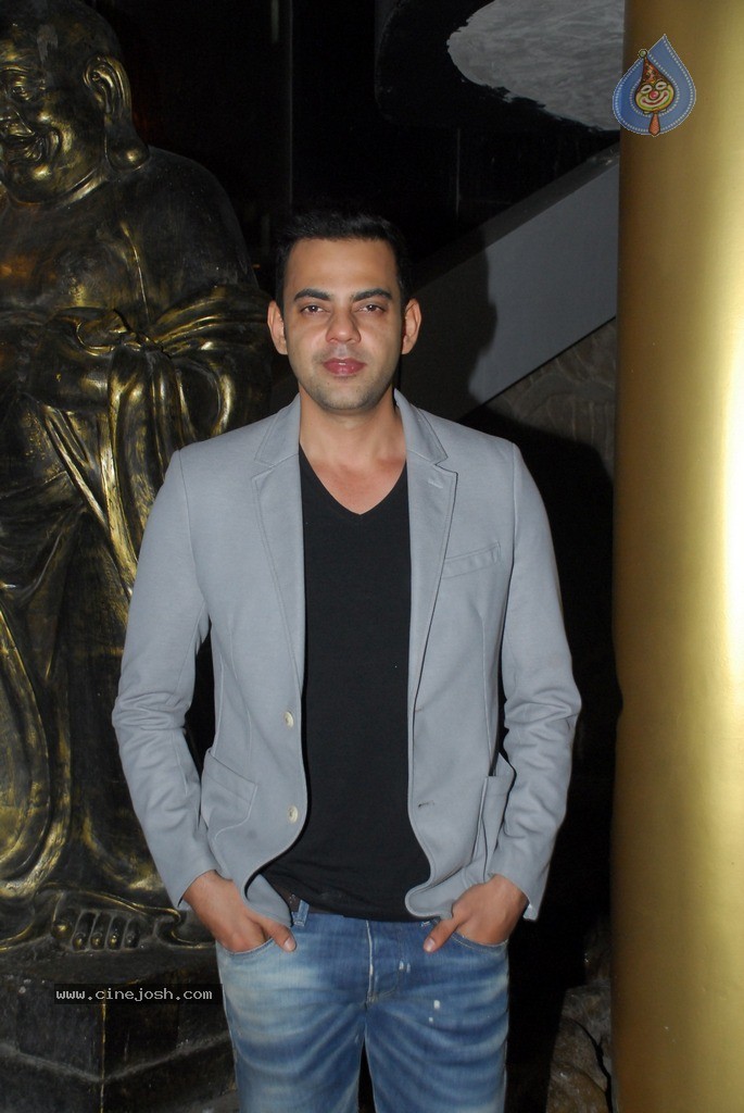 Celebs at Richa Chadda Bday Party - 41 / 103 photos
