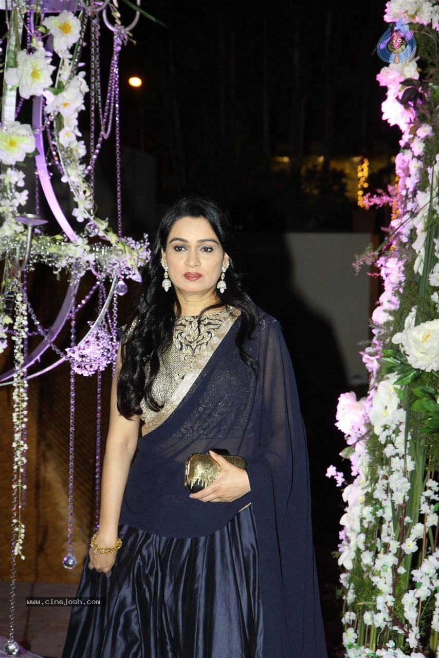 Celebs at Riddhi Malhotra n Tejas Talwalkar Sangeet Ceremony - 20 / 152 photos