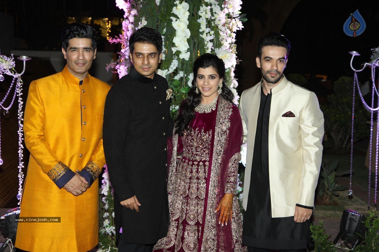 Celebs at Riddhi Malhotra n Tejas Talwalkar Sangeet Ceremony - 75 / 152 photos