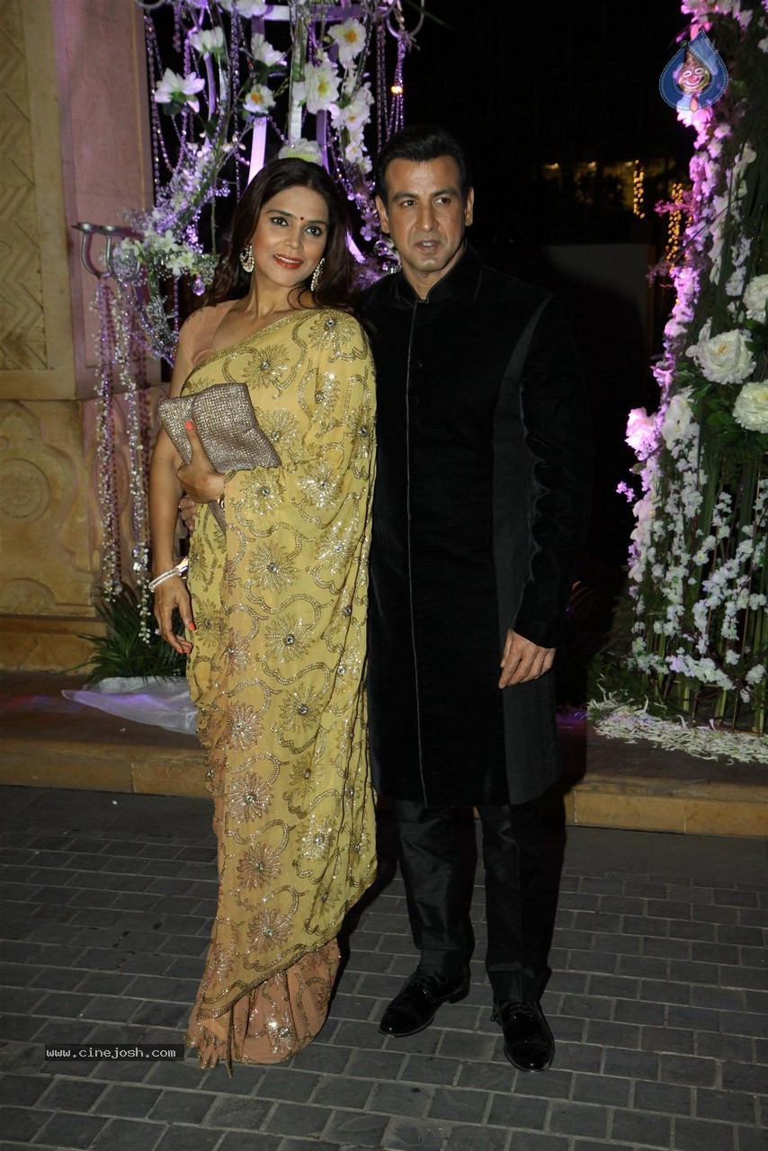 Celebs at Riddhi Malhotra n Tejas Talwalkar Sangeet Ceremony - 87 / 152 photos
