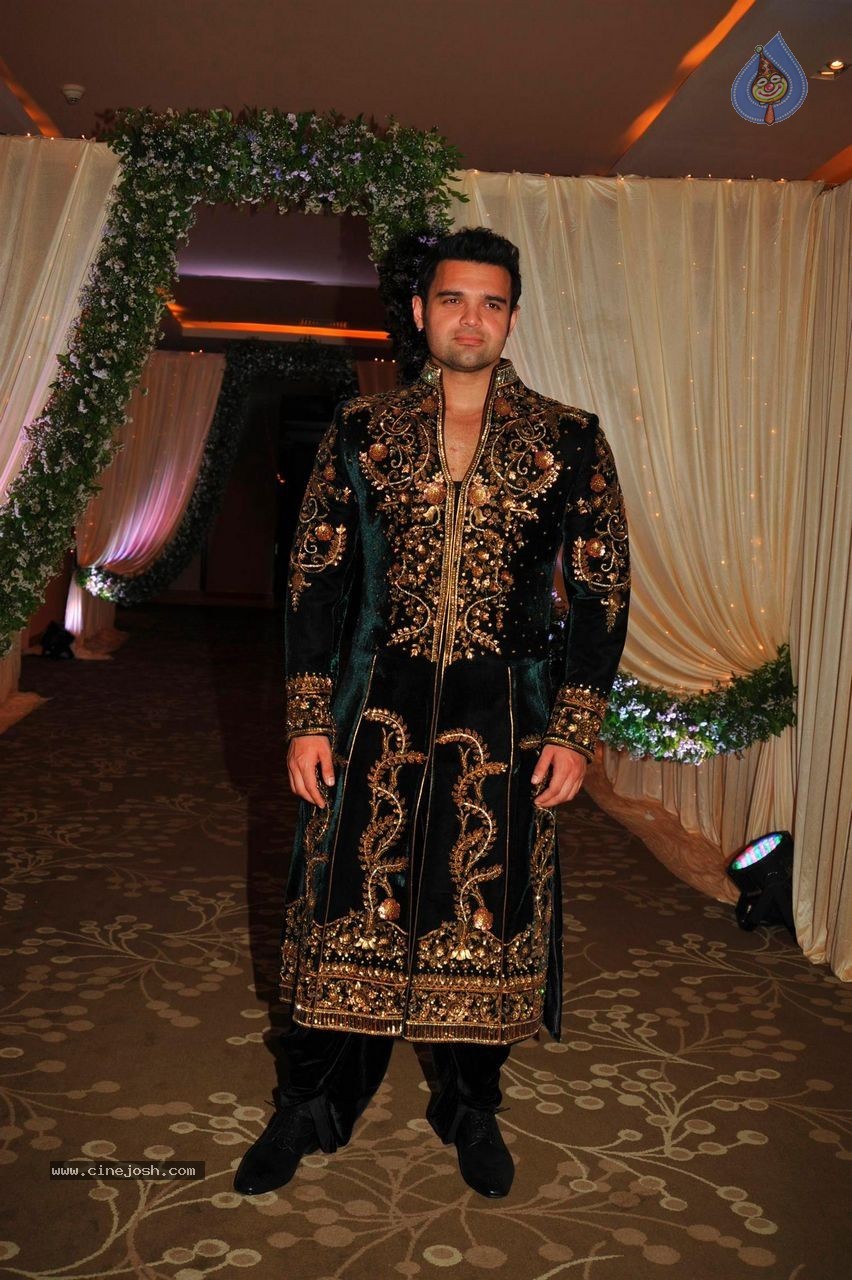 Celebs at Riyaz Gangji Libas Fashion Show - 58 / 64 photos