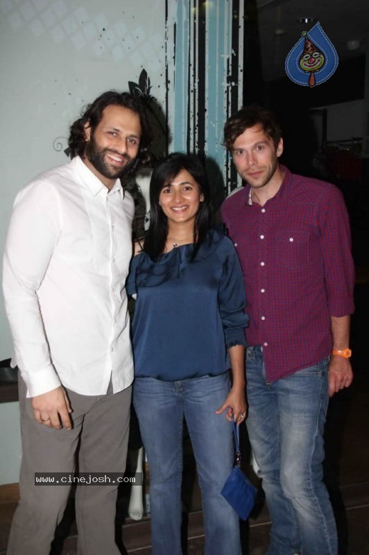 Celebs at Rohit Bal Birthday Bash - 22 / 32 photos