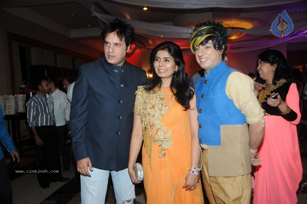 Celebs at Rohit Verma Fashion Show - 64 / 121 photos