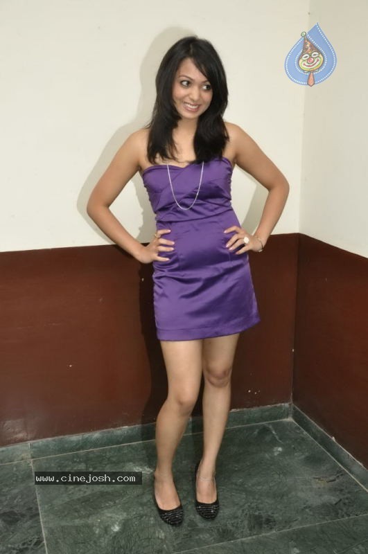 Celebs at Roshan Taneja Academy Event - 4 / 25 photos