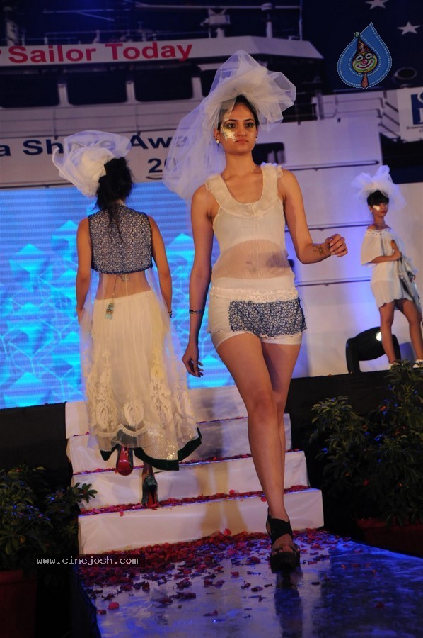 Celebs at Sailor Today Sea Shore Awards - 72 / 94 photos