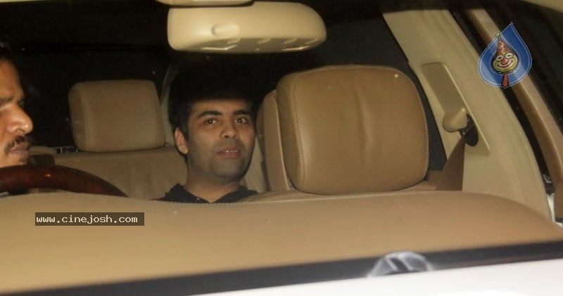 Celebs at Shahrukh Khan Holi party - 27 / 50 photos