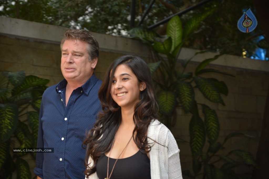 Celebs at Shashi Kapoor Christmas Party - 14 / 59 photos