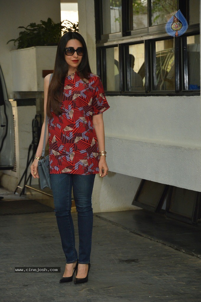 Celebs at Shashi Kapoor Christmas Party - 15 / 59 photos