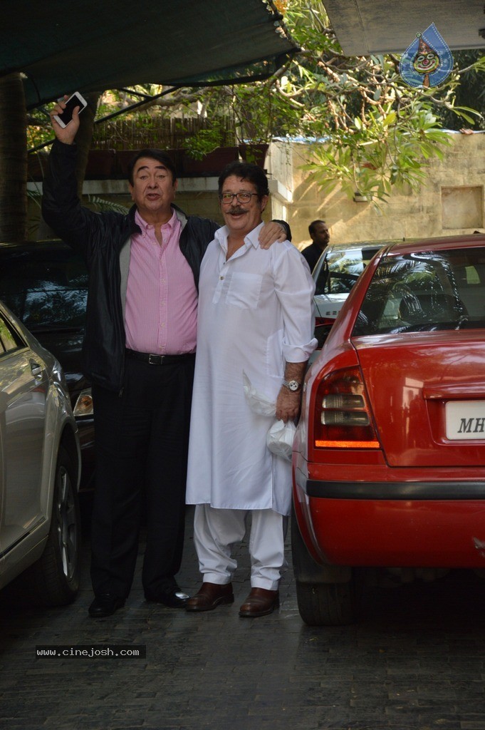 Celebs at Shashi Kapoor Christmas Party - 23 / 59 photos