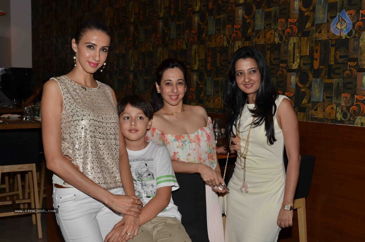 Celebs at Shine Young 2015 Launch - 21 / 31 photos