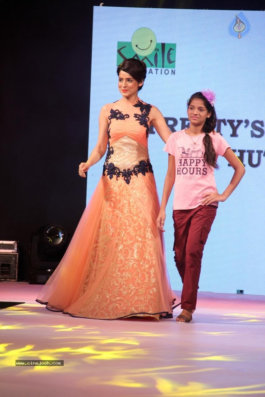 Celebs at Smile Foundation Ramp for Champs Show 01 - 10 / 98 photos