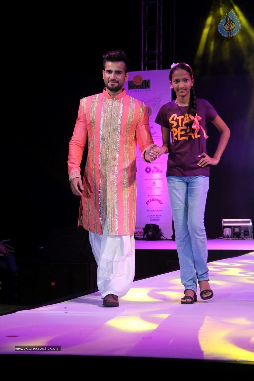 Celebs at Smile Foundation Ramp for Champs Show 01 - 24 / 98 photos