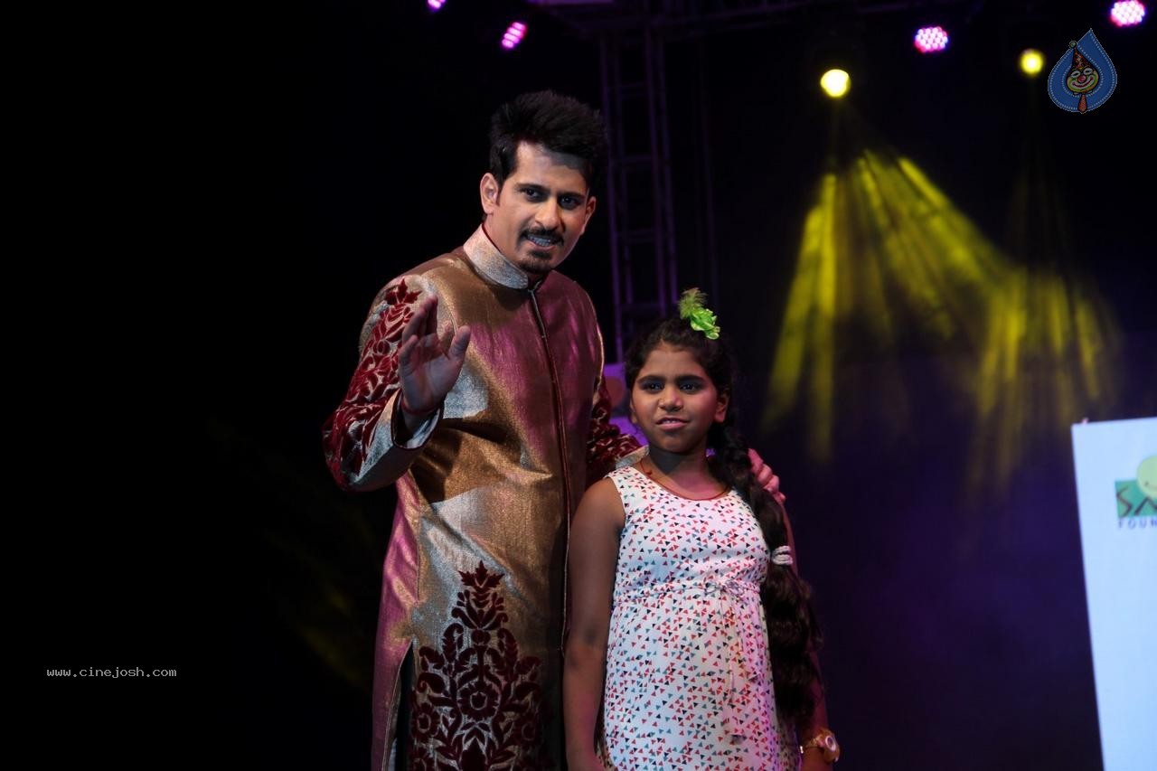 Celebs at Smile Foundation Ramp for Champs Show 01 - 61 / 98 photos