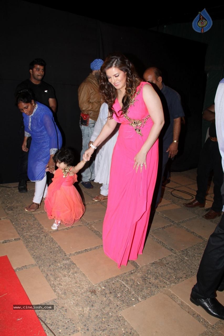 Celebs at Smile Foundation Ramp for Champs Show 02 - 22 / 98 photos