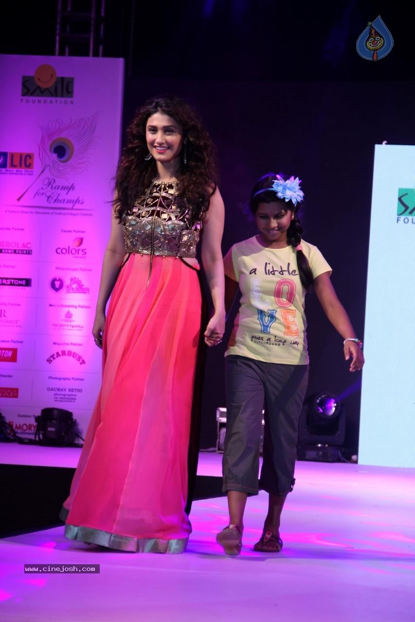 Celebs at Smile Foundation Ramp for Champs Show 02 - 36 / 98 photos