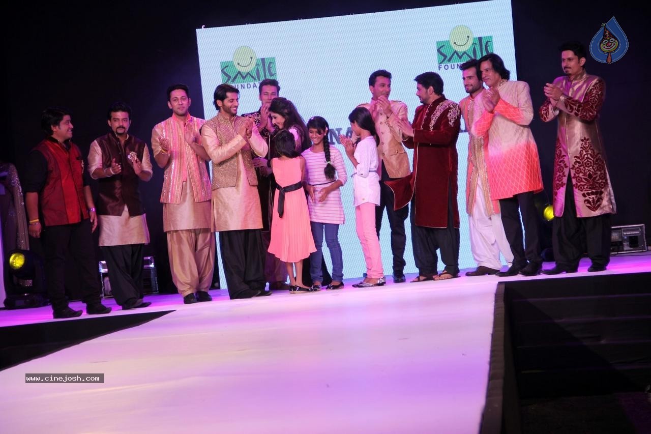 Celebs at Smile Foundation Ramp for Champs Show 02 - 37 / 98 photos