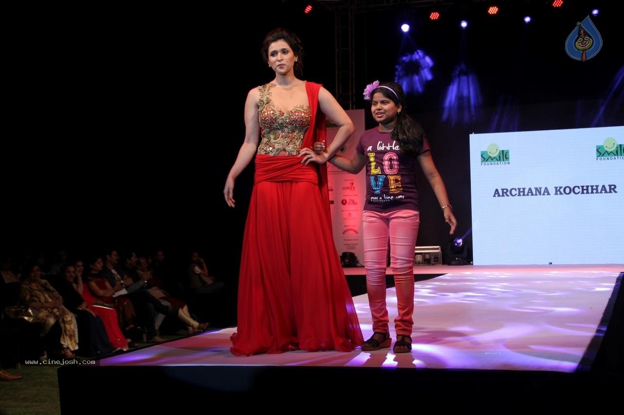 Celebs at Smile Foundation Ramp for Champs Show 02 - 40 / 98 photos