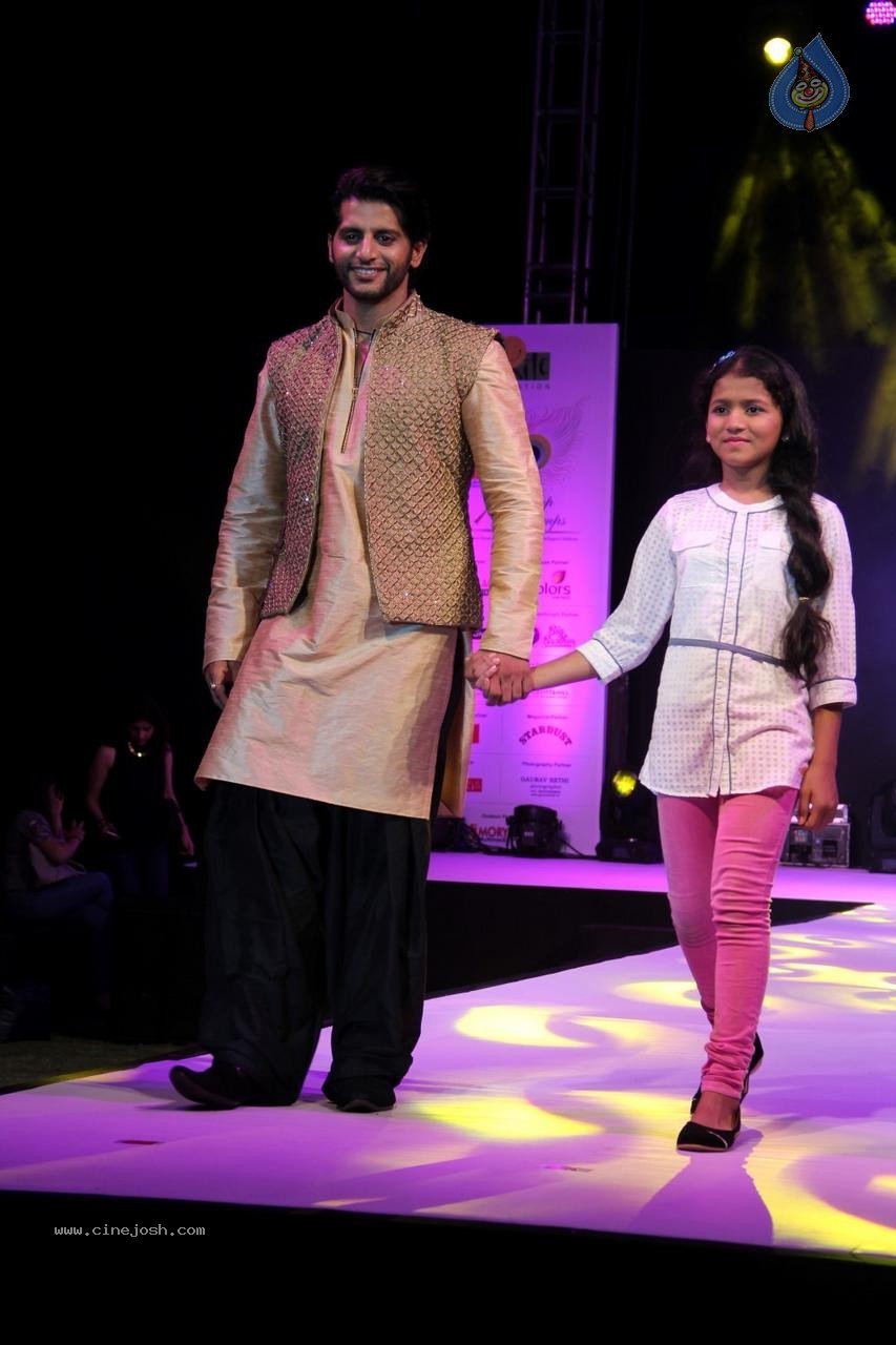 Celebs at Smile Foundation Ramp for Champs Show 02 - 42 / 98 photos