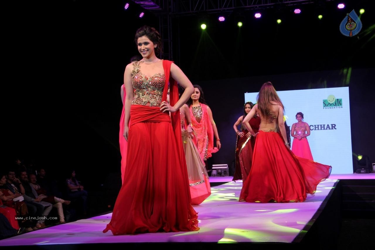 Celebs at Smile Foundation Ramp for Champs Show 02 - 44 / 98 photos