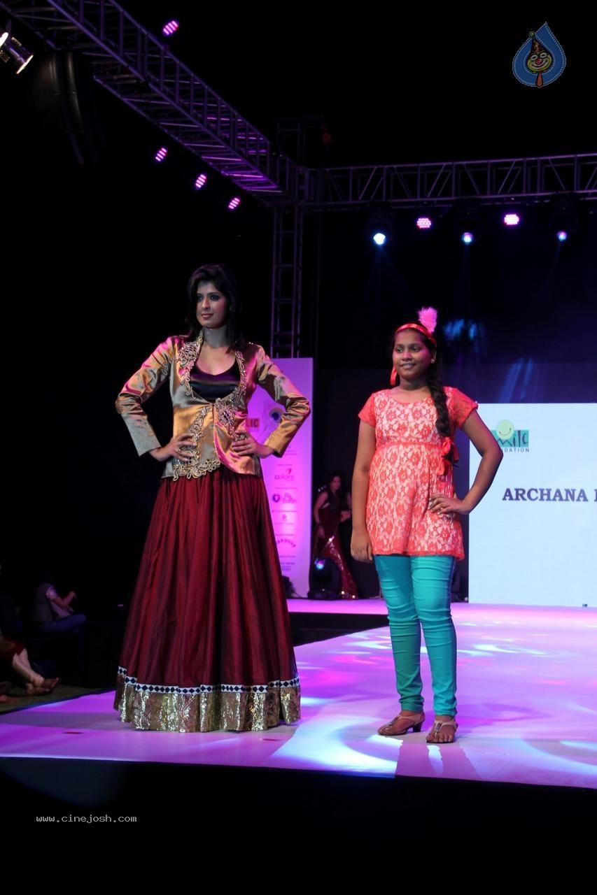 Celebs at Smile Foundation Ramp for Champs Show 02 - 59 / 98 photos