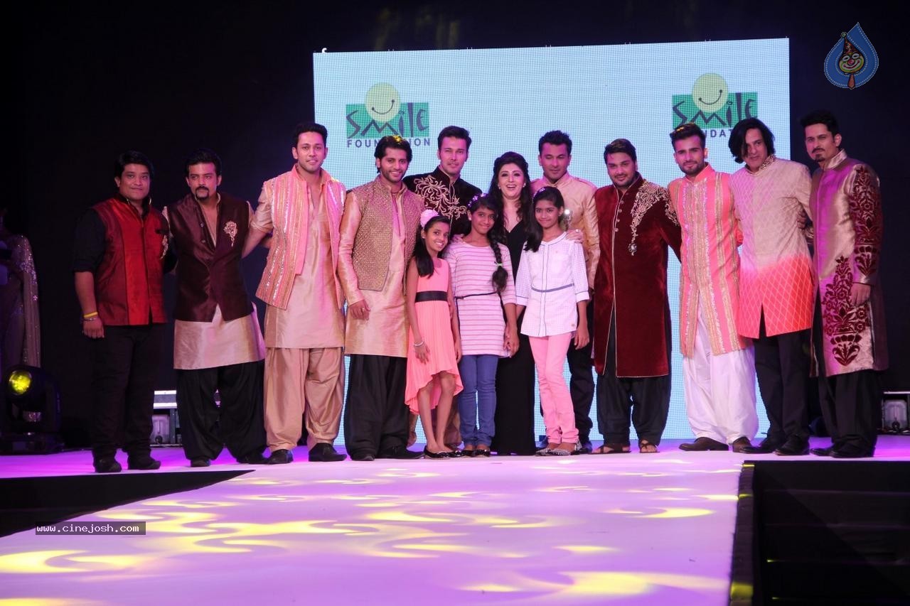 Celebs at Smile Foundation Ramp for Champs Show 02 - 63 / 98 photos