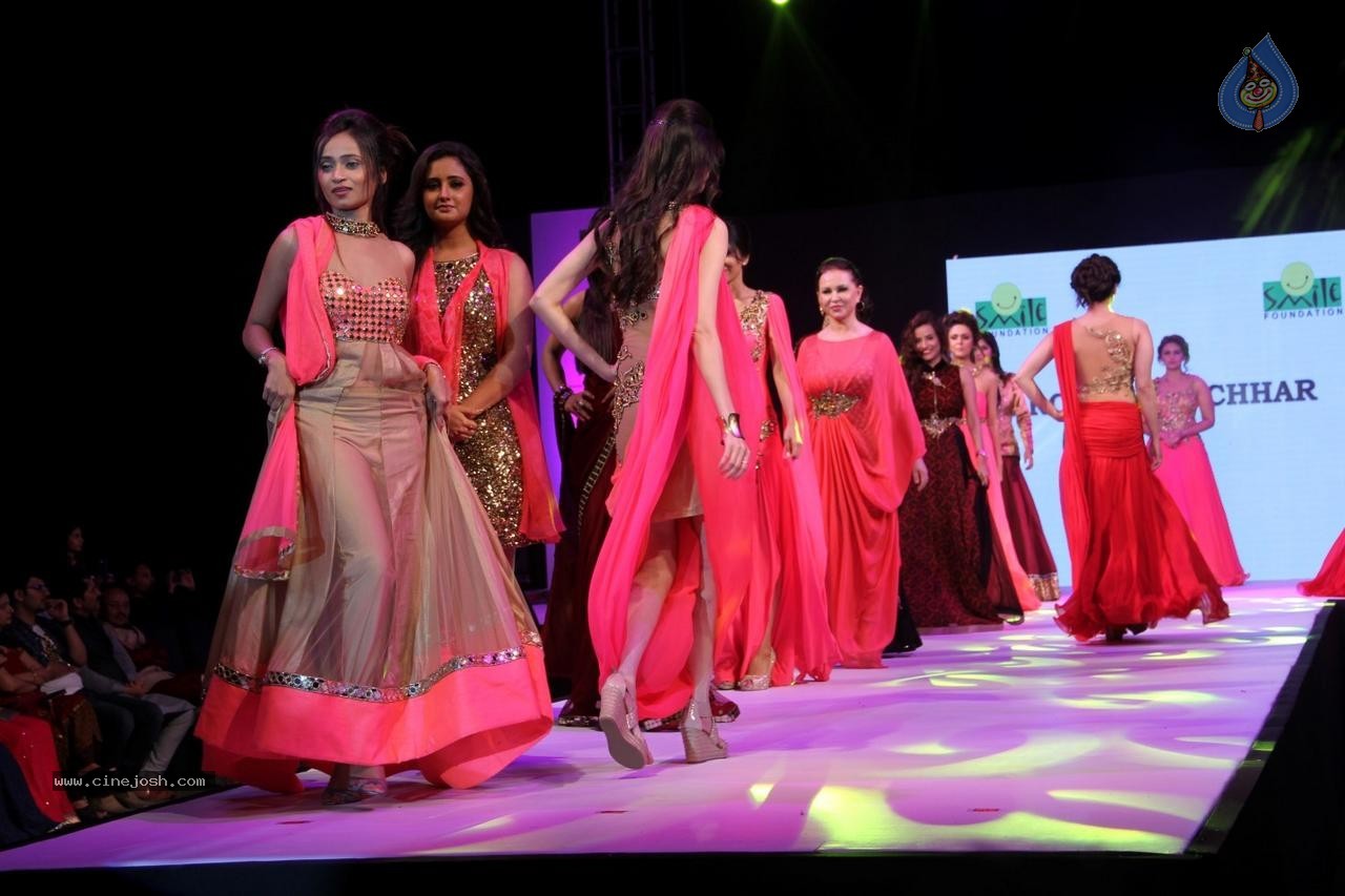 Celebs at Smile Foundation Ramp for Champs Show 02 - 70 / 98 photos