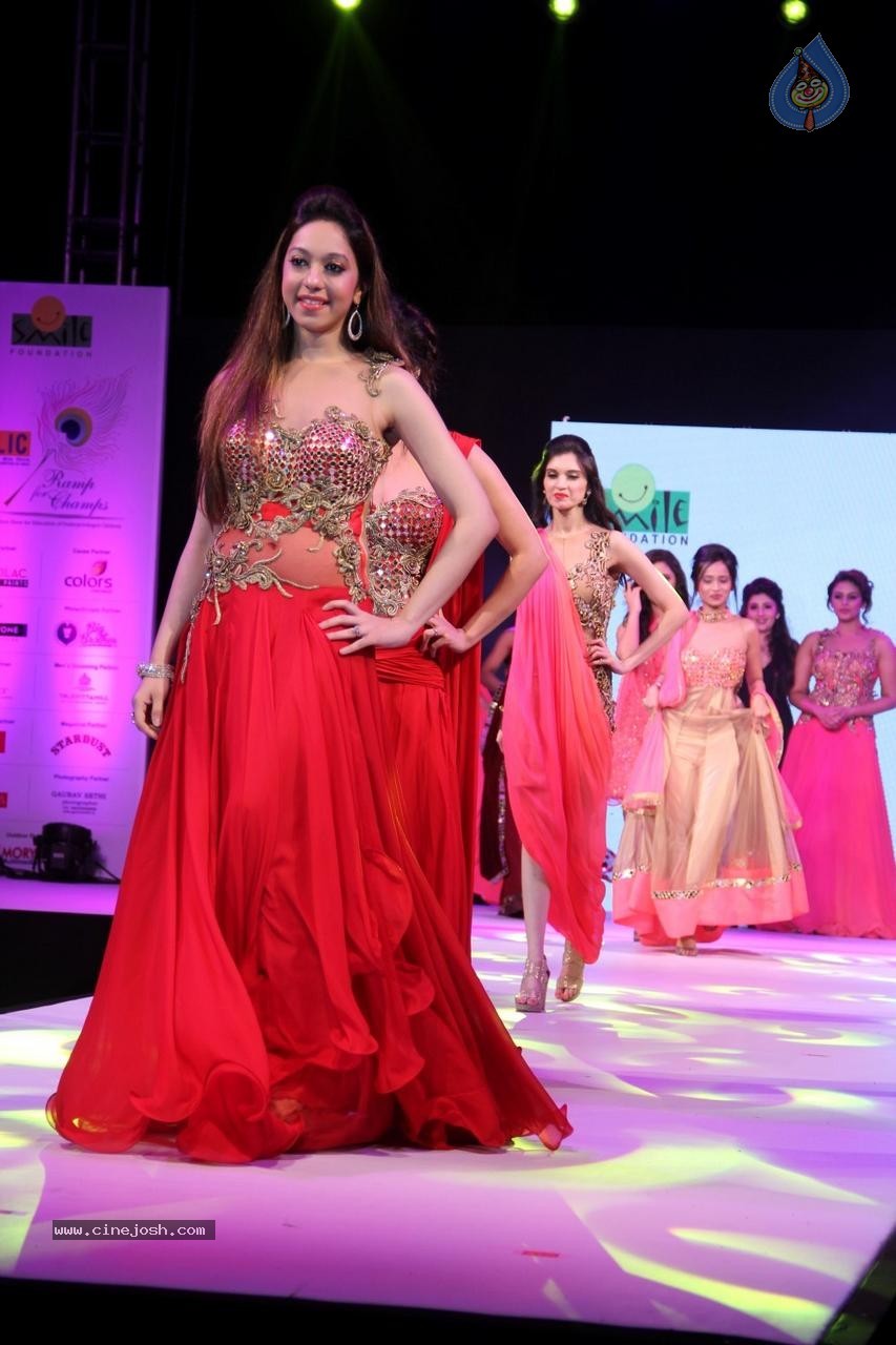 Celebs at Smile Foundation Ramp for Champs Show 02 - 75 / 98 photos