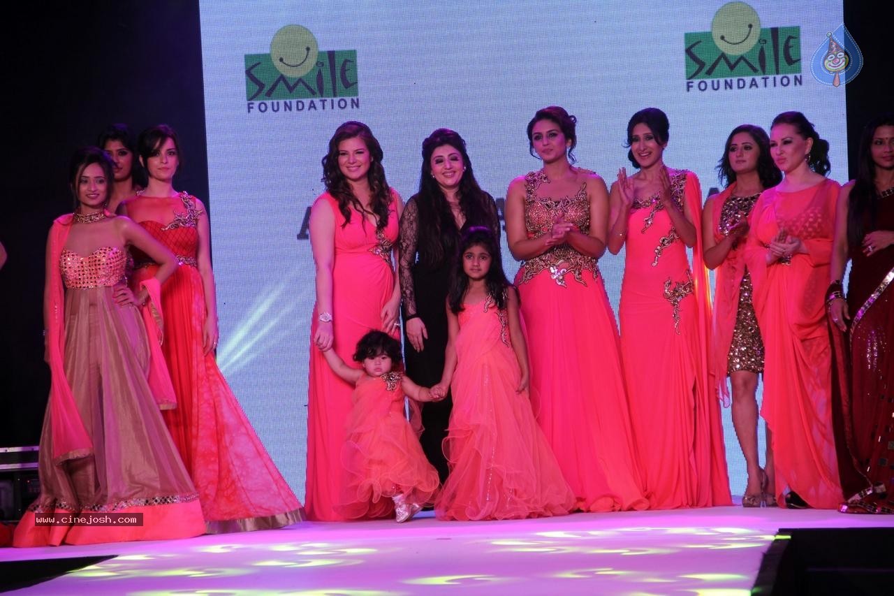 Celebs at Smile Foundation Ramp for Champs Show 02 - 83 / 98 photos