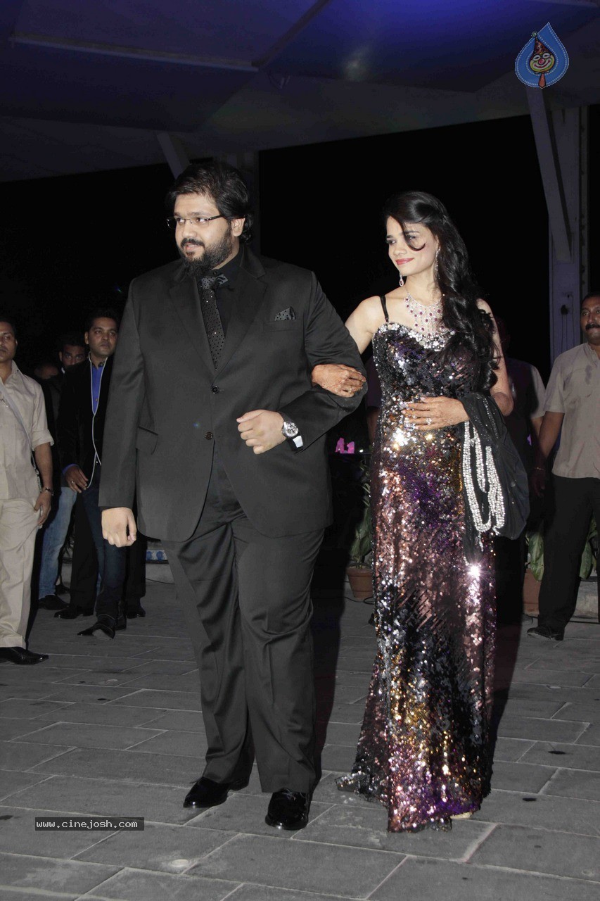 Celebs at Smita Thackeray Son Wedding Reception - 17 / 120 photos