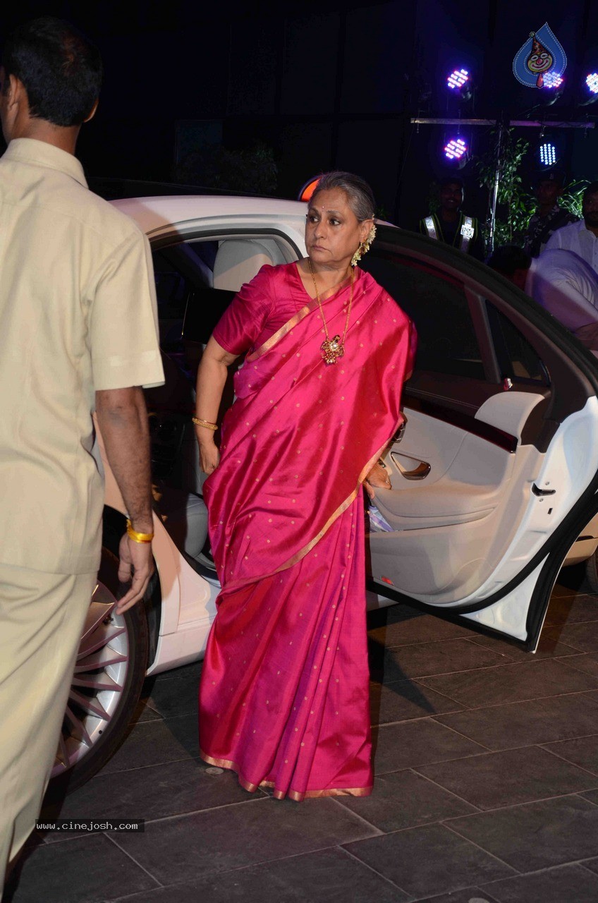 Celebs at Smita Thackeray Son Wedding Reception - 53 / 120 photos