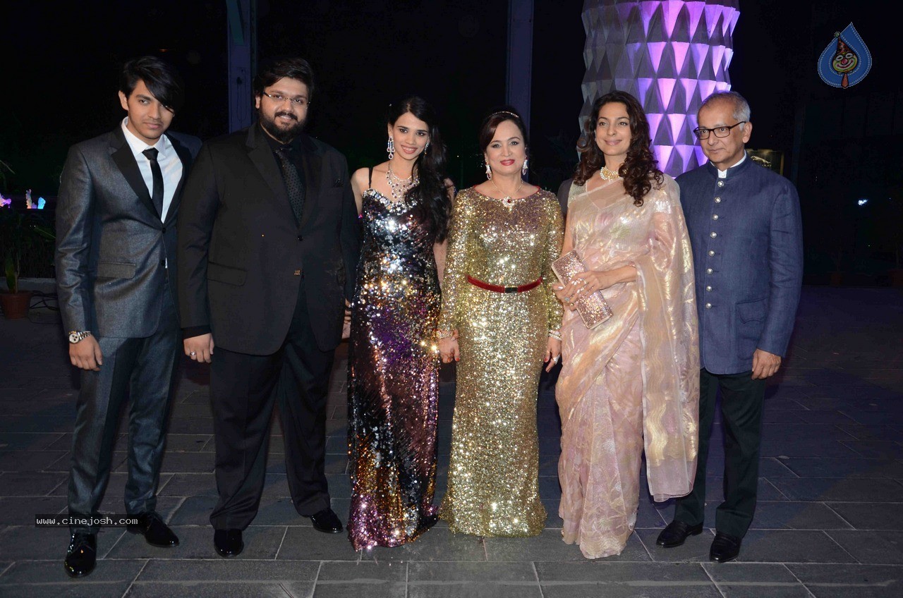 Celebs at Smita Thackeray Son Wedding Reception - 68 / 120 photos