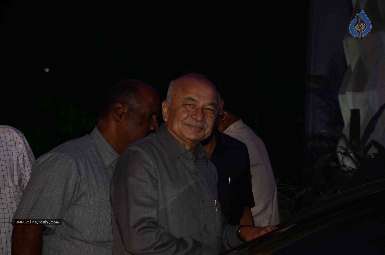 Celebs at Smita Thackeray Son Wedding Reception - 75 / 120 photos