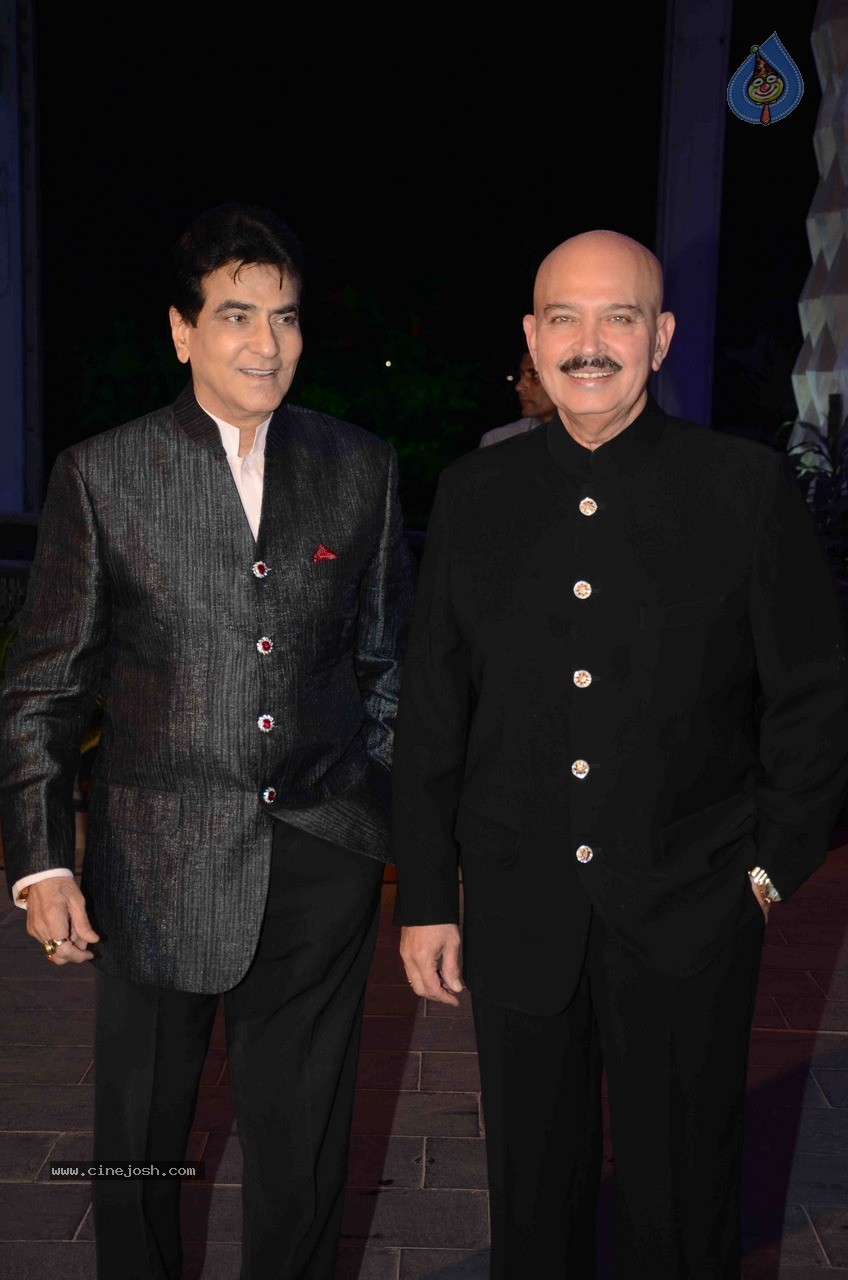 Celebs at Smita Thackeray Son Wedding Reception - 83 / 120 photos