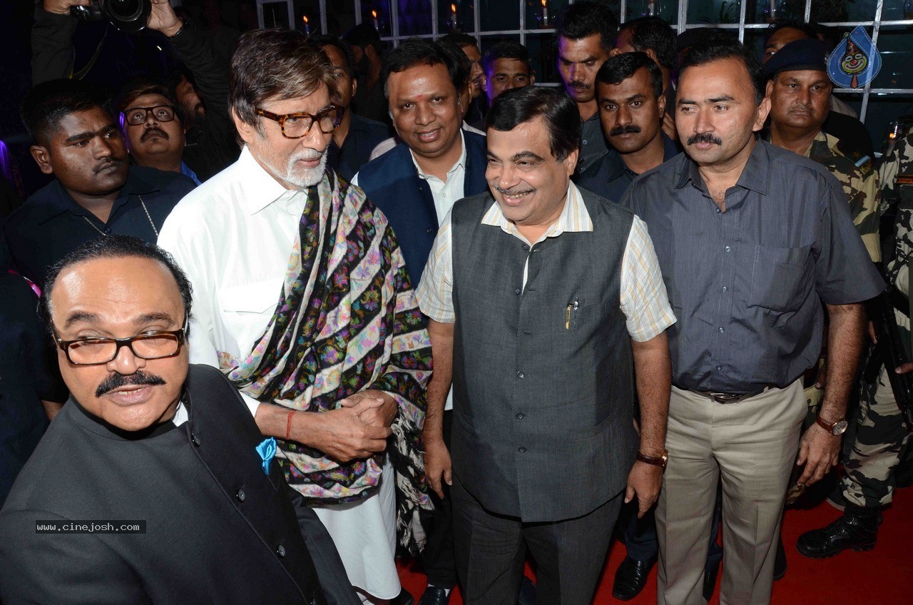 Celebs at Smita Thackeray Son Wedding Reception - 96 / 120 photos