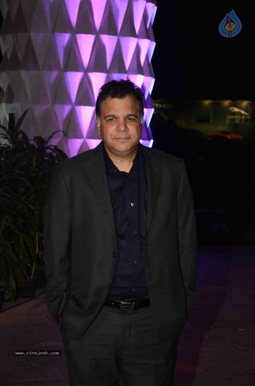 Celebs at Smita Thackeray Son Wedding Reception - 97 / 120 photos