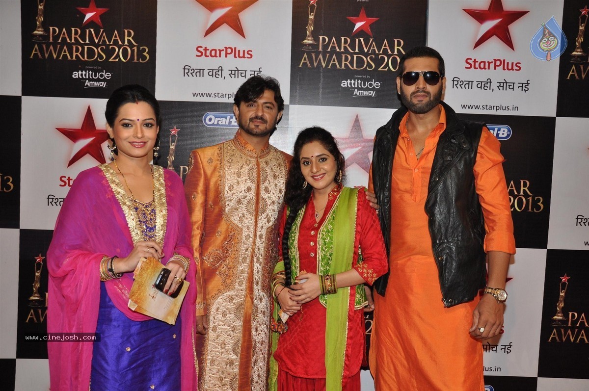 Celebs at Star Parivaar Awards 2013 - 26 / 161 photos