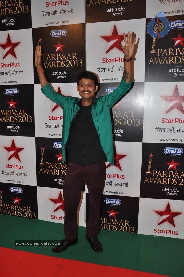 Celebs at Star Parivaar Awards 2013 - 31 / 161 photos
