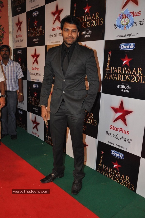 Celebs at Star Parivaar Awards 2013 - 39 / 161 photos