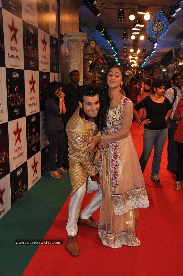 Celebs at Star Parivaar Awards 2013 - 43 / 161 photos