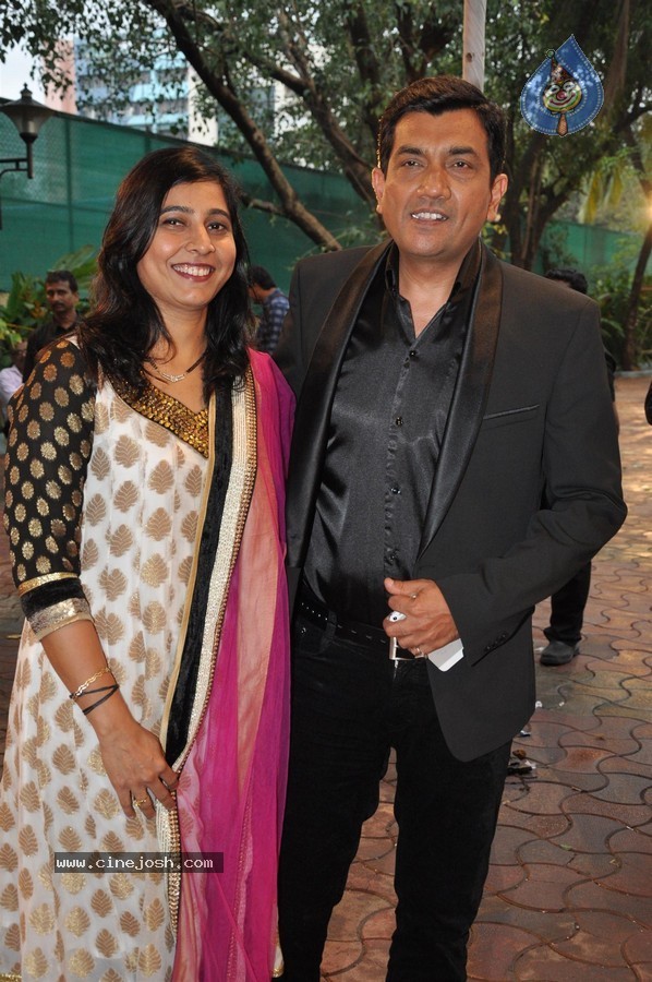 Celebs at Star Parivaar Awards 2013 - 70 / 161 photos