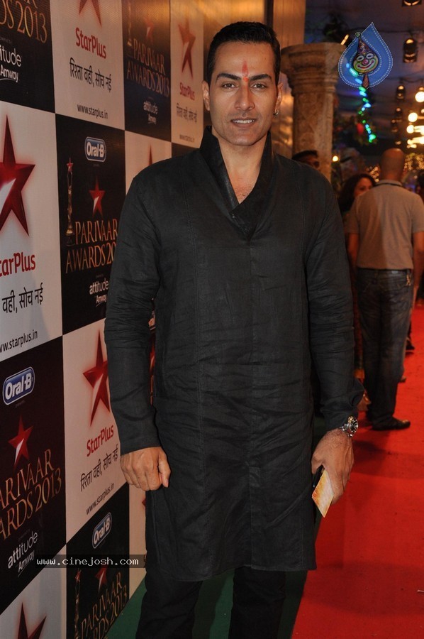 Celebs at Star Parivaar Awards 2013 - 94 / 161 photos